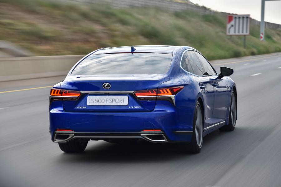  Lexus LS500 F-Sport 2019 года  (ZA) (фото 2 из 40)